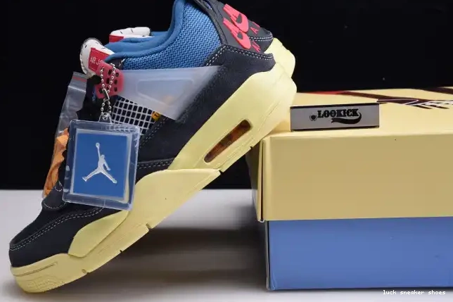 Rep LUCY AIR RETRO OFF NOIR JORDAN UNION DC9533-001 4 0407